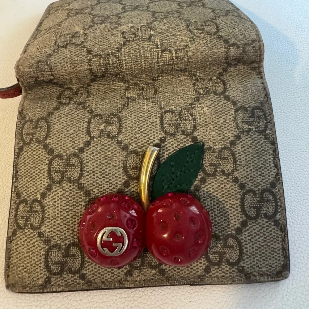 Gucci Brown GG Supreme Canvas Wallet with Red Cherry 3D SALE!! - Picture 3 of 14